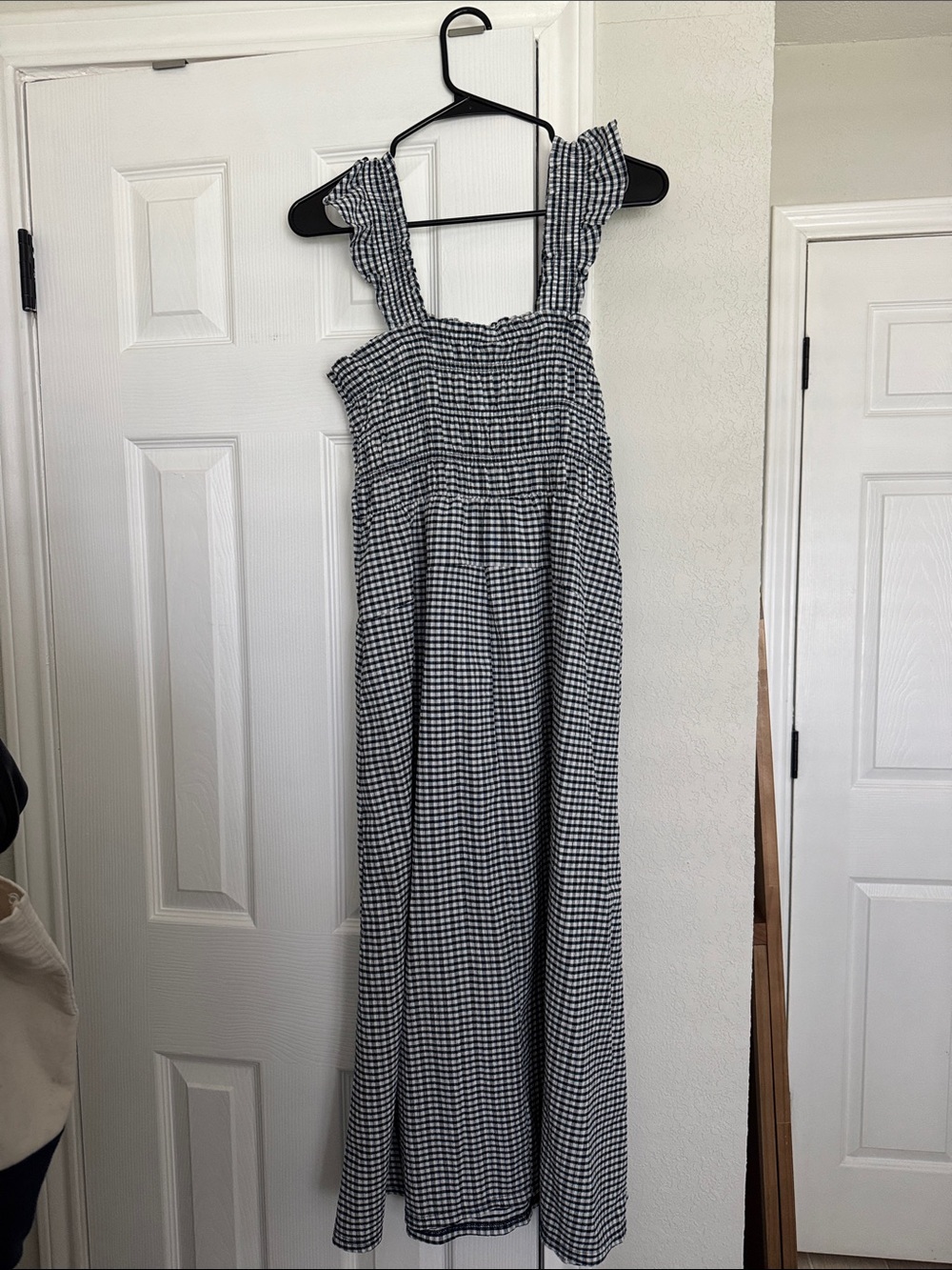 Old Navy Navy & White Gingham Smocked Maxi Dress - Picture 3 of 3